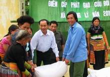 Правительство предоставляет рис жителям страны